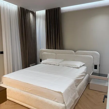 Botanic Zoo Luxury 2br With Free Parking Lägenhet